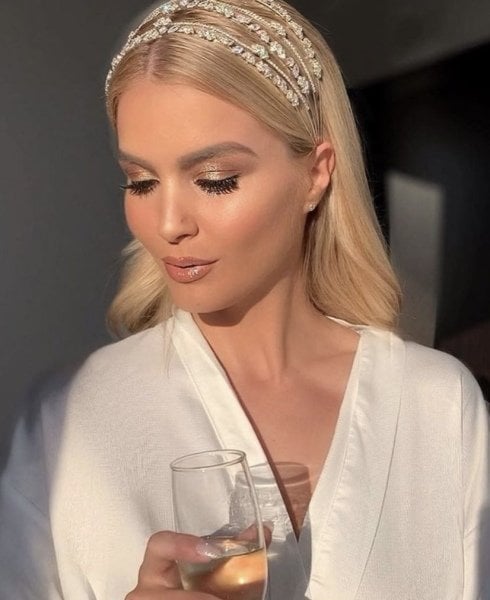 ZİRKON BEŞ SIRA SAÇ AKSESUARI