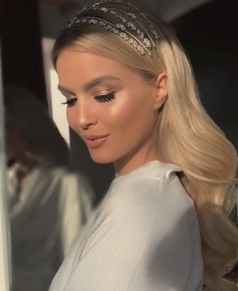 ZİRKON BEŞ SIRA SAÇ AKSESUARI