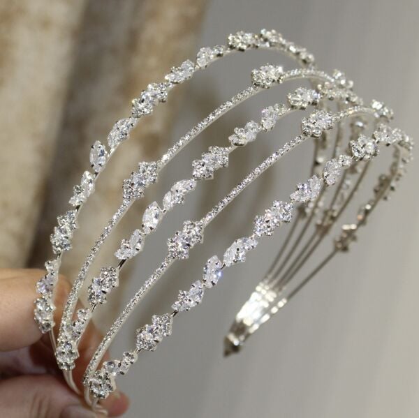 ZİRKON BEŞ SIRA SAÇ AKSESUARI