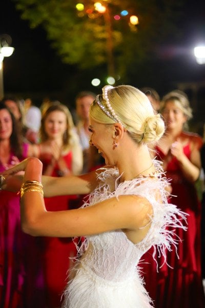 KRİSTAL TAŞLI VE İNCİLİ İKİ SIRA TAÇ