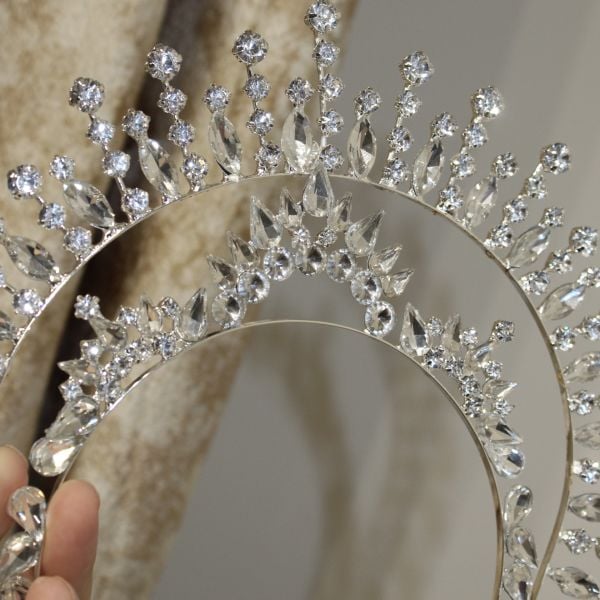 BEYAZ ÇİFT KATLI TAÇ