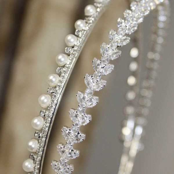 ZİRKON TAŞLI İNCİLİ ÇİFT SIRA TAÇ