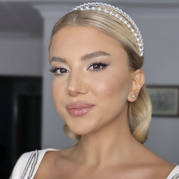 ZİRKON TAŞLI İNCİLİ ÇİFT SIRA TAÇ