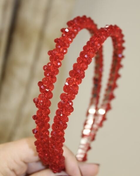 KIRMIZI ÇİFT SIRA KRİSTALLİ TAÇ