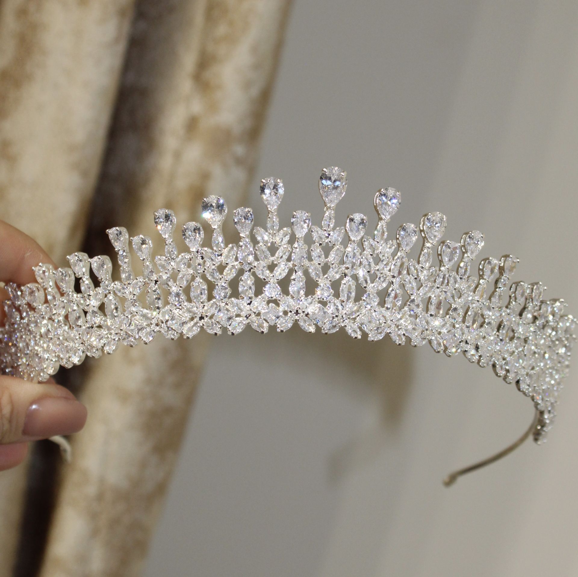 CARMEN ZİRKON GELİN TACI