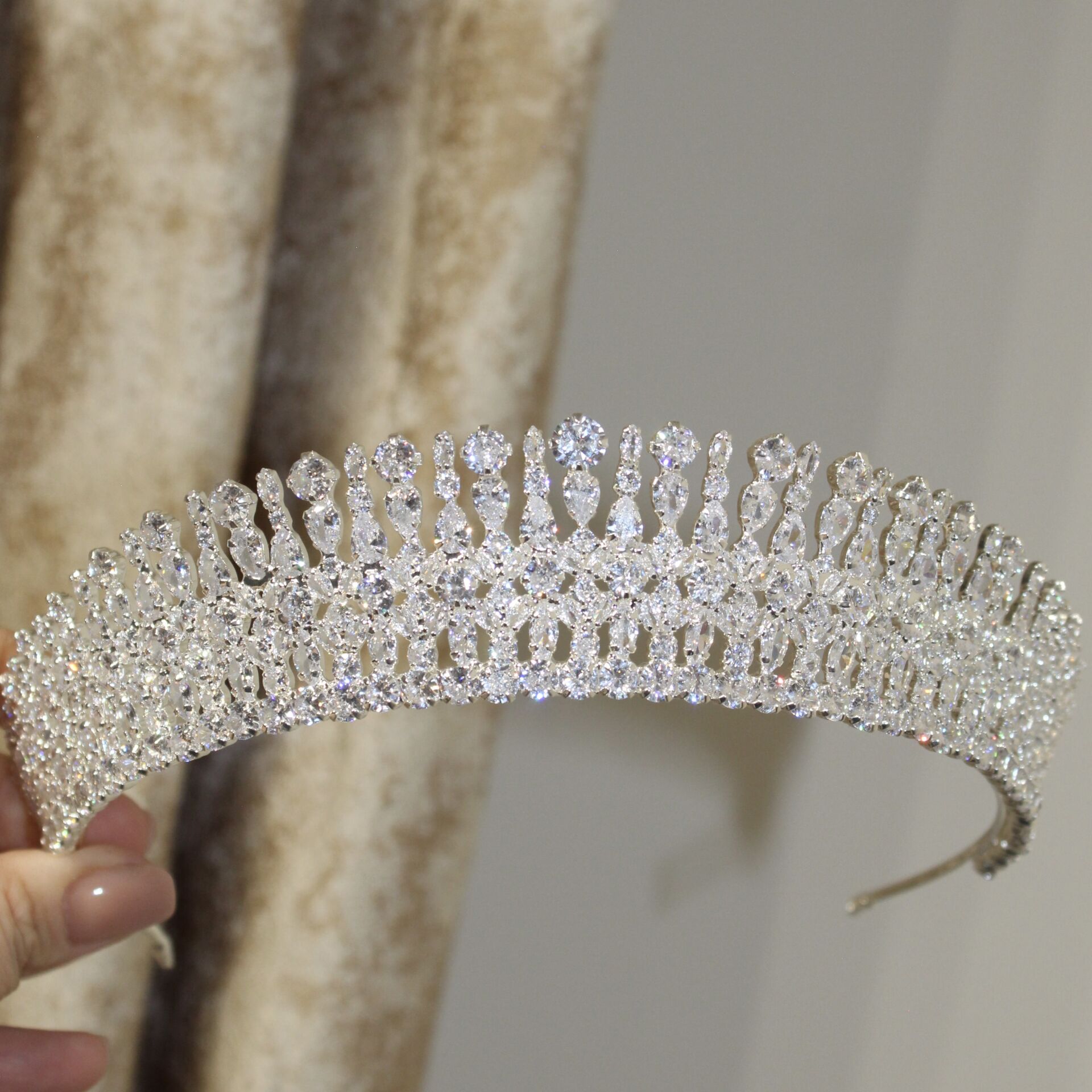 CAMELİA ZİRKON GELİN TACI