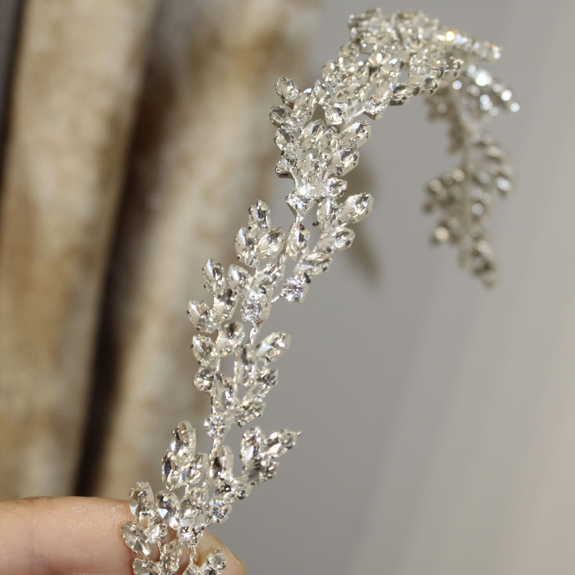 LEMAN SAÇ BANDI BEYAZ