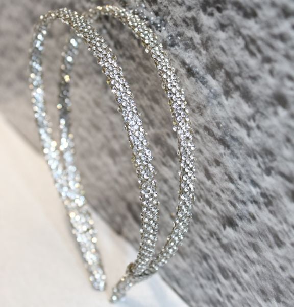 ARYA ÇİFT SIRA TAÇ