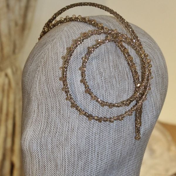 GOLD RENK JENNİFER TAÇ