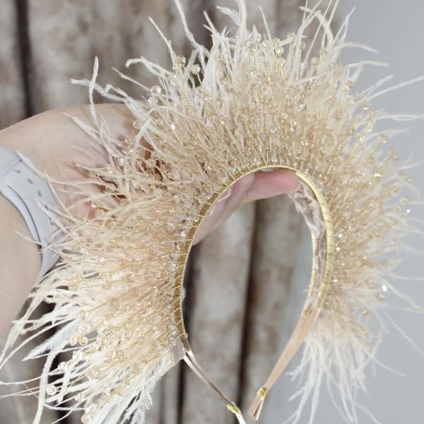 ŞAMPANYA RENK YOĞUN AKSESUAR