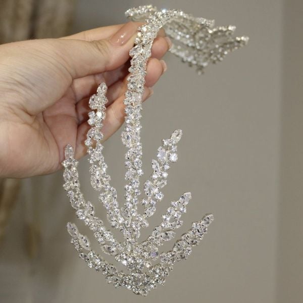 BUSEM ZİRKON HELEN SAÇ AKSESUARI