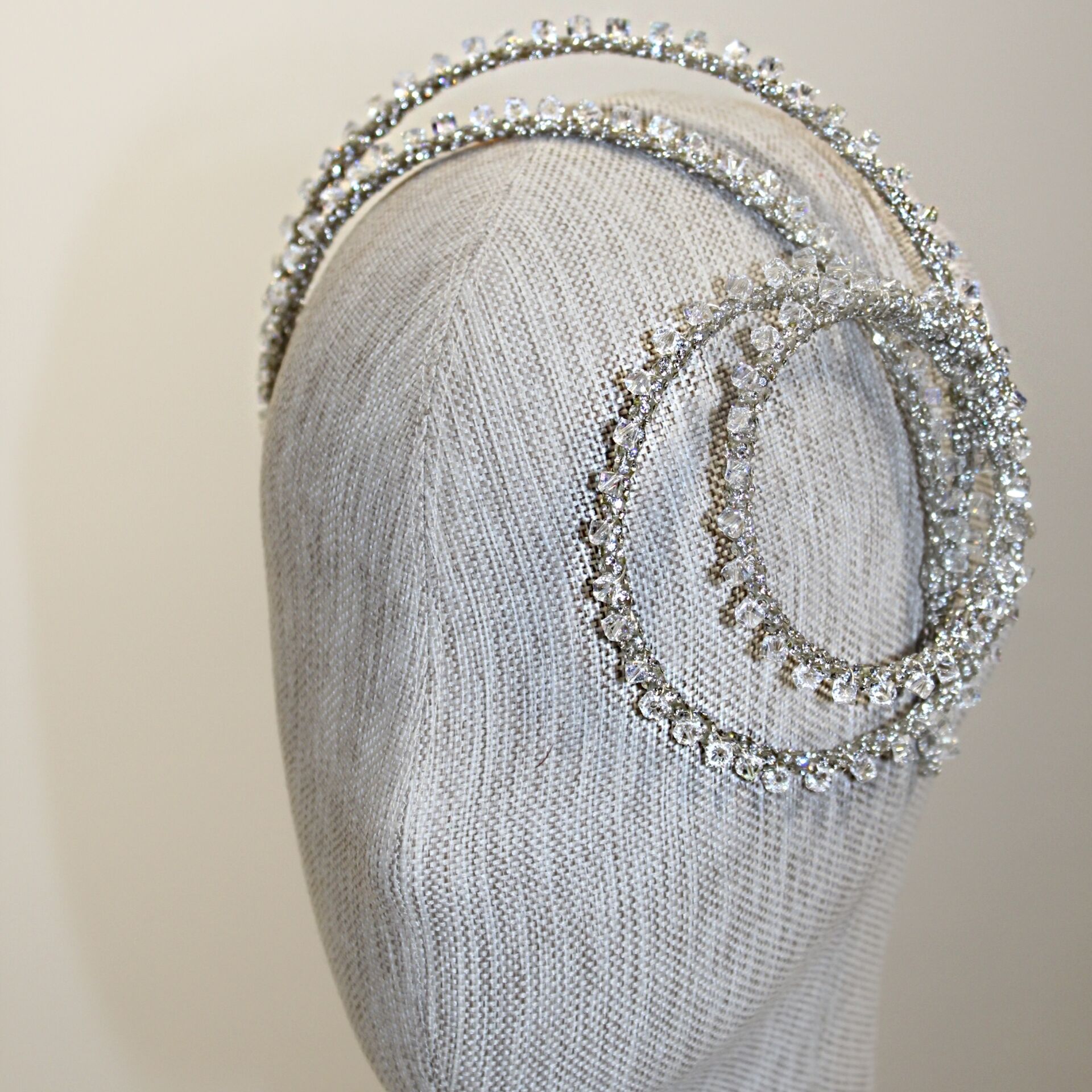 GÜMÜŞ RENK JENNİFER TAC