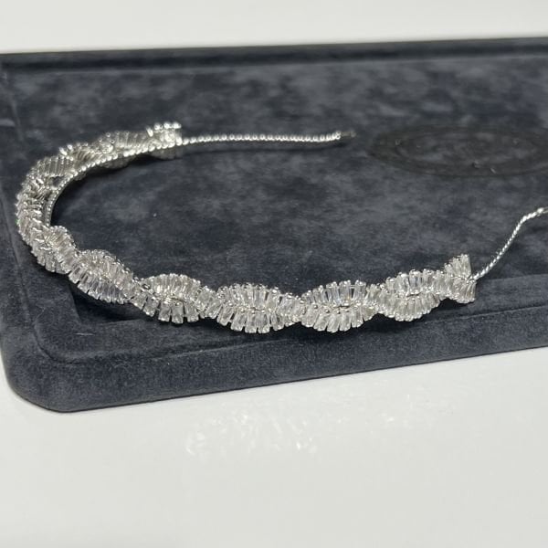 SPİRAL ZİRKON TEK SIRA TAÇ