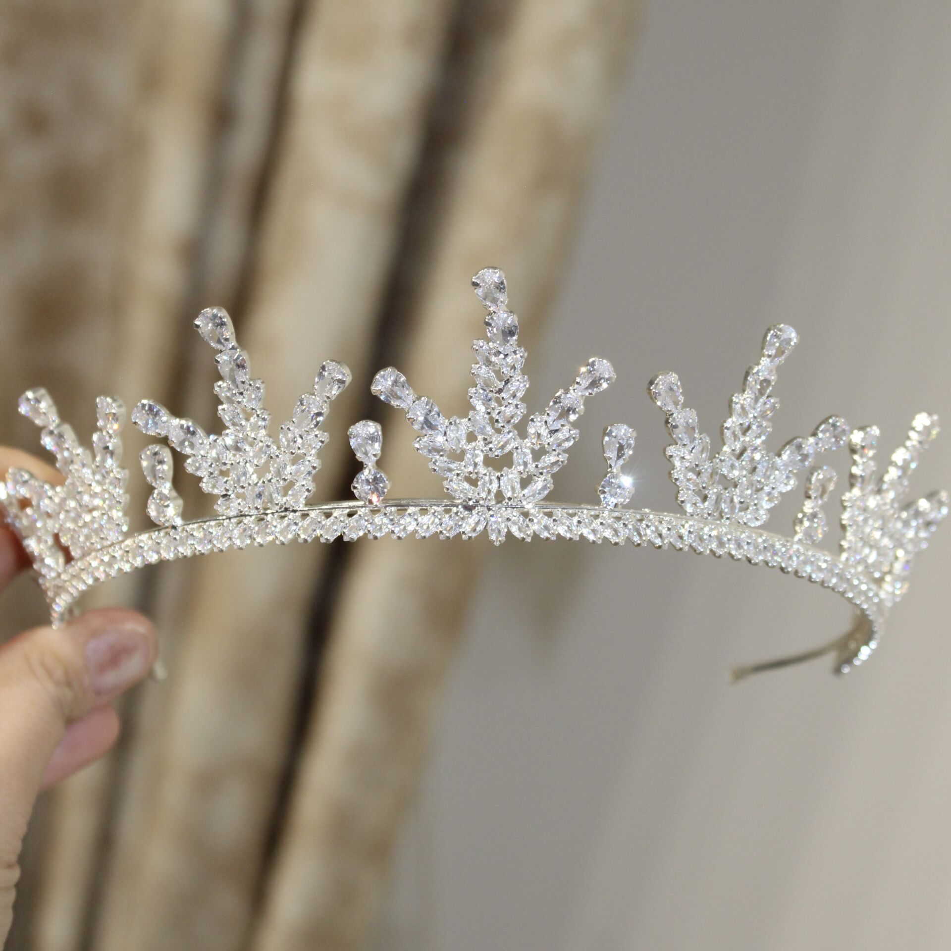 PARLA ZİRKON GELİN TACI