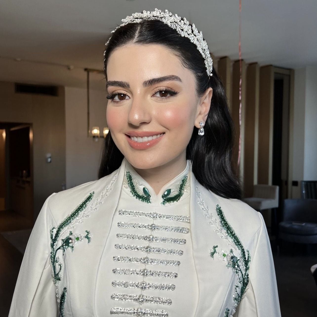 Arya Zirkon Saç Aksesuarı