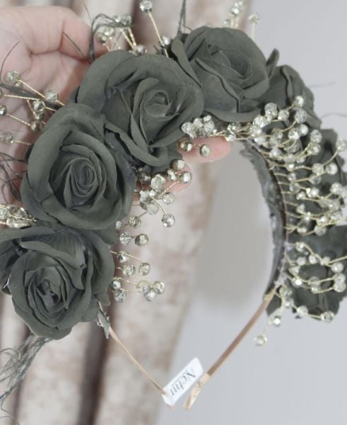 HAKİ RENK TASARIM GÜLLÜ TAÇ