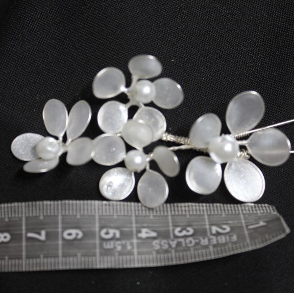 SEDEFLİ ÇİÇEK TOKA