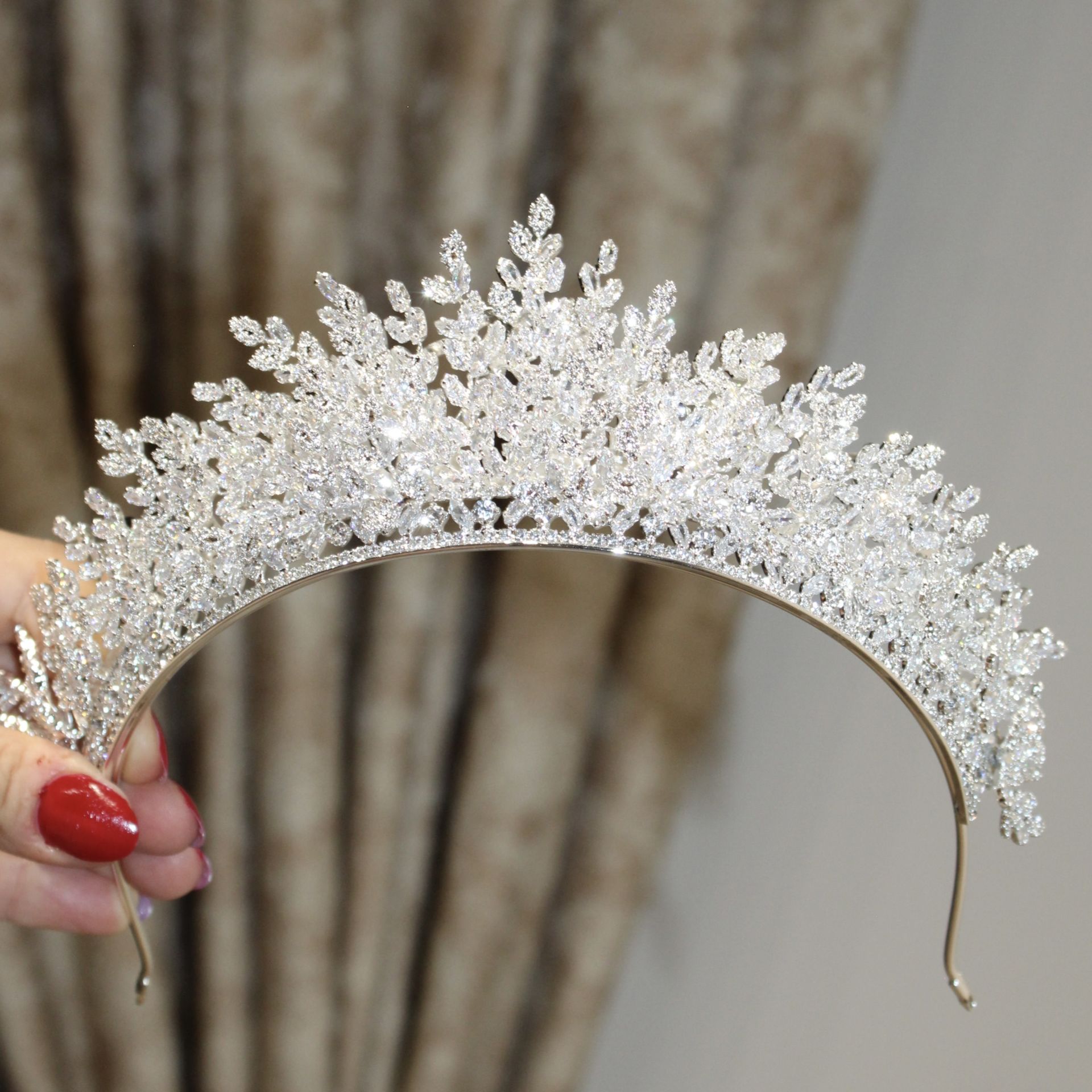 T-20 ZİRKON GELİN TACI