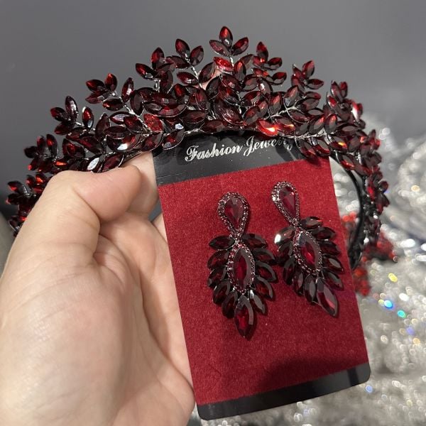 BORDO TAÇ / KÜPE SETİ