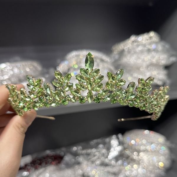 N-0162 FISTIK YEŞİLİ TAÇ